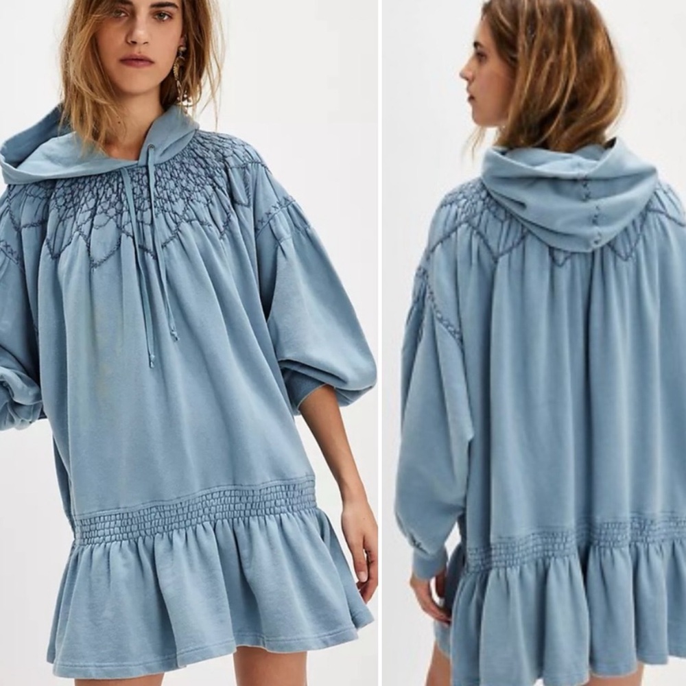 NEW Free People Marty Smocked Embroidered
Sweatshirt Hoodie Mini Dress, size XS